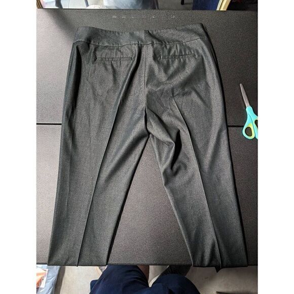 Nine West Gray Dress Capri Pants ZIP Pockets Women's Size 10 - Picture 3 of 7